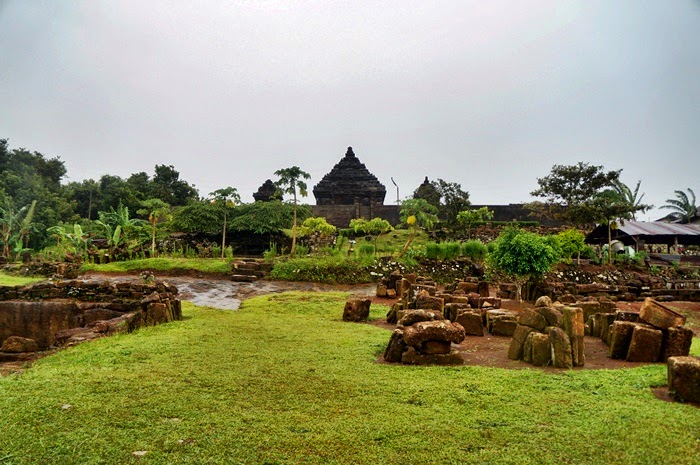 #LiburanDiYogya : Suguhan Berbeda Dari Candi Ijo #LiburanDiYogya : Suguhan Berbeda Dari Candi Ijo