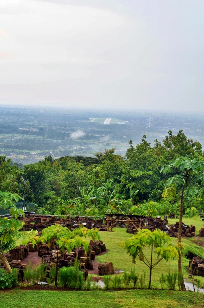 #LiburanDiYogya : Suguhan Berbeda Dari Candi Ijo #LiburanDiYogya : Suguhan Berbeda Dari Candi Ijo