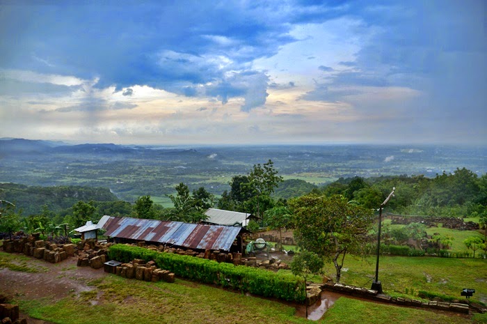 #LiburanDiYogya : Suguhan Berbeda Dari Candi Ijo #LiburanDiYogya : Suguhan Berbeda Dari Candi Ijo